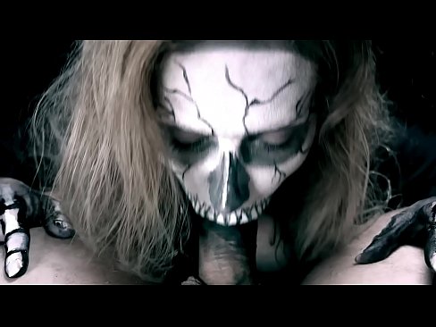 ❤️ Demon qiz qora og'zi bilan xo'roz so'rish va yutish cuma. ☑ Slutsda bizda ☑